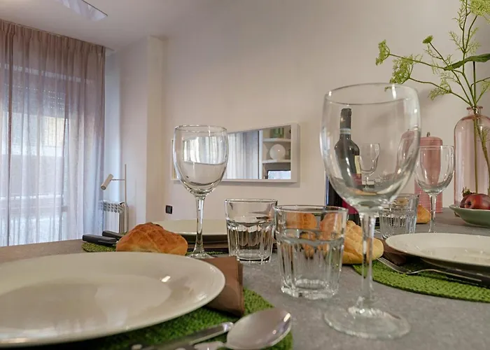 Modern Lakefront 1-bedroom Апартаменты